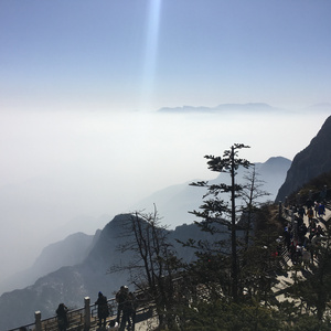 亚洲一卡2卡3卡4卡在线新区
